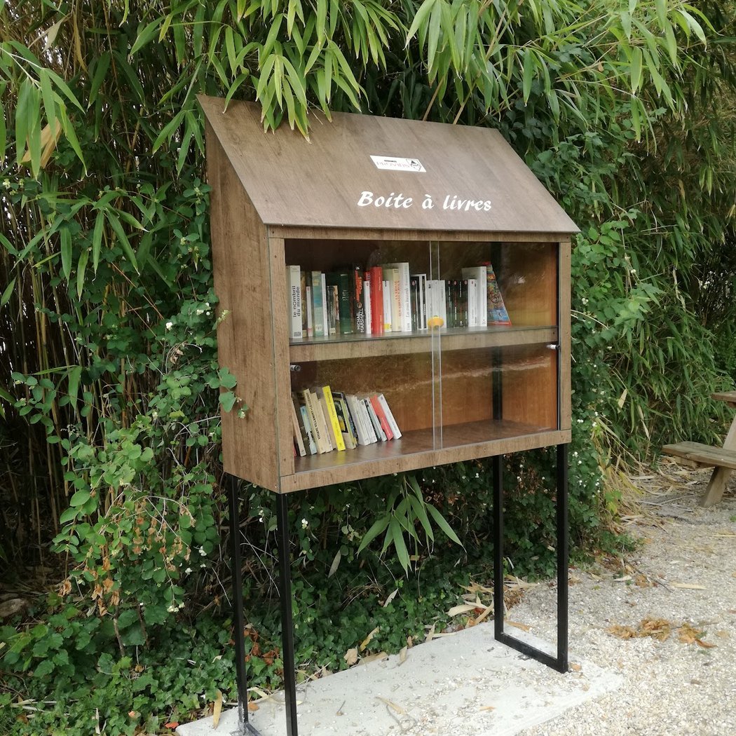 Boîte à livres 1